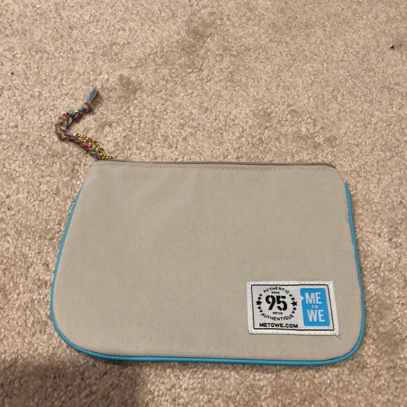 Me to We Pouch - Picture 10 of 12